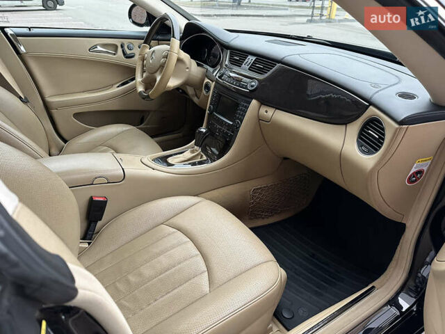 Черный Мерседес ЦЛС-Класс, объемом двигателя 3.5 л и пробегом 125 тыс. км за 11500 $, фото 25 на Automoto.ua