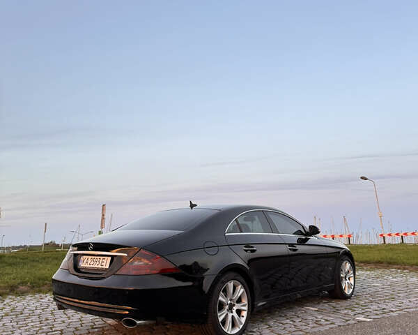 Черный Мерседес ЦЛС-Класс, объемом двигателя 5.46 л и пробегом 287 тыс. км за 11500 $, фото 5 на Automoto.ua