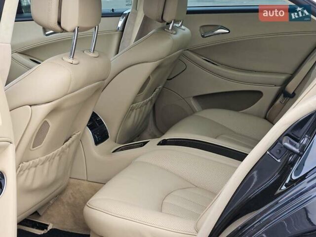 Черный Мерседес ЦЛС-Класс, объемом двигателя 3.5 л и пробегом 185 тыс. км за 11500 $, фото 14 на Automoto.ua