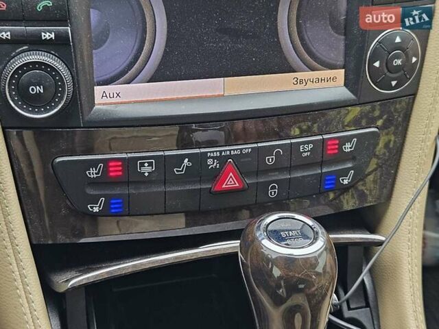 Черный Мерседес ЦЛС-Класс, объемом двигателя 3.5 л и пробегом 185 тыс. км за 11500 $, фото 24 на Automoto.ua