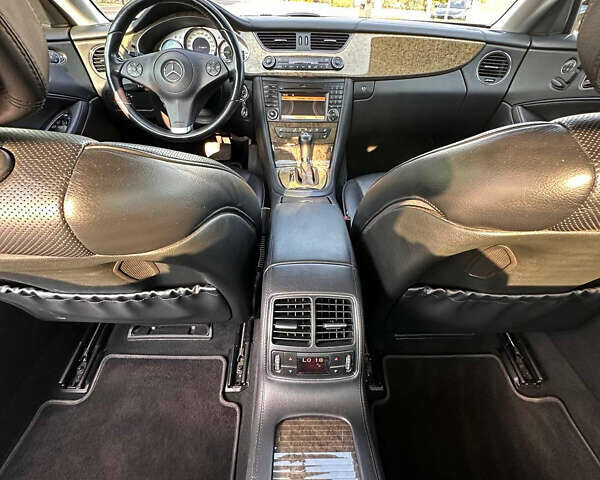 Мерседес ЦЛС-Клас 2010 у Львові на Automoto.ua Чорний Мерседес ЦЛС-Клас, об'ємом двигуна 3 л та пробігом 330 тис. км за 15490 $, фото 9 на Automoto.ua