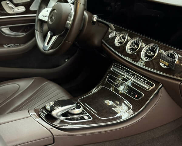 Черный Мерседес ЦЛС-Класс, объемом двигателя 3 л и пробегом 130 тыс. км за 47000 $, фото 8 на Automoto.ua