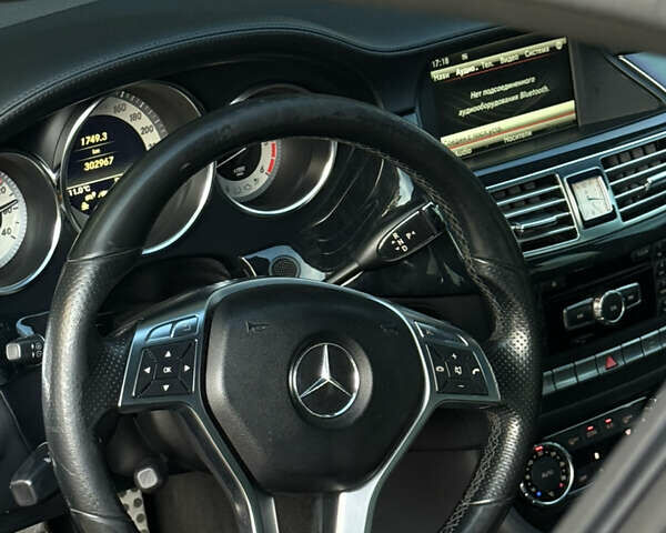 Мерседес ЦЛС-Класс 2011 в Тернополе на Automoto.ua Черный Мерседес ЦЛС-Класс, объемом двигателя 3 л и пробегом 295 тыс. км за 20999 $, фото 87 на Automoto.ua