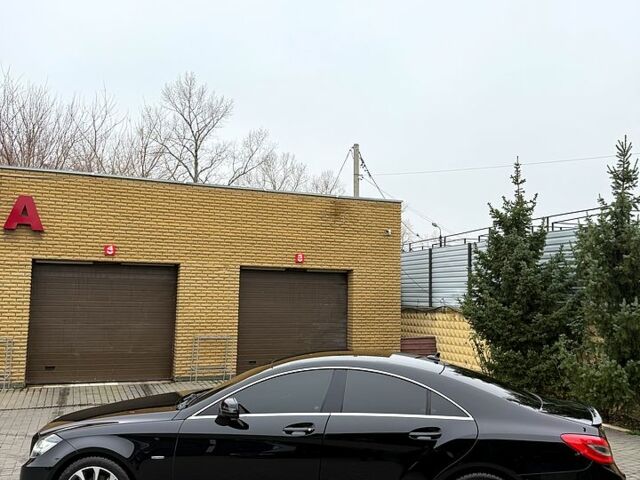 Черный Мерседес ЦЛС-Класс, объемом двигателя 2.1 л и пробегом 183 тыс. км за 22500 $, фото 9 на Automoto.ua