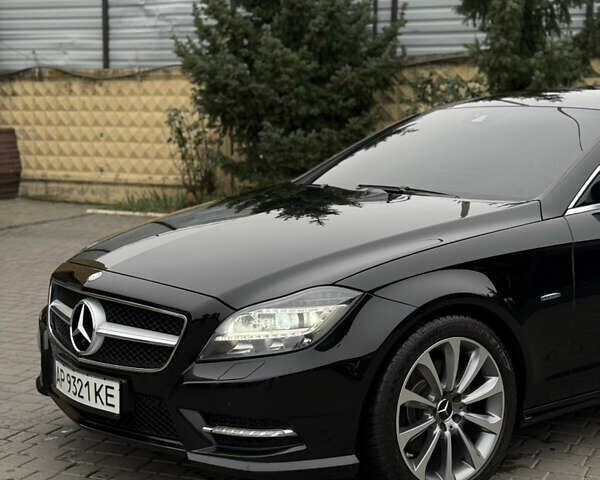 Черный Мерседес ЦЛС-Класс, объемом двигателя 2.1 л и пробегом 185 тыс. км за 22500 $, фото 17 на Automoto.ua