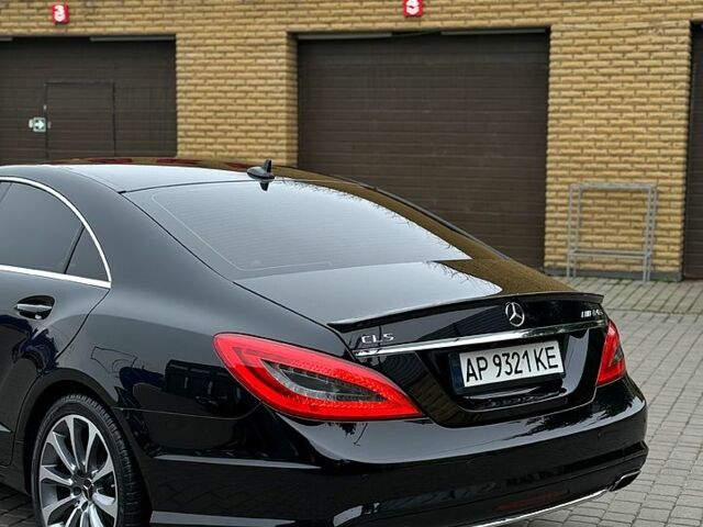 Черный Мерседес ЦЛС-Класс, объемом двигателя 2.1 л и пробегом 183 тыс. км за 22500 $, фото 3 на Automoto.ua