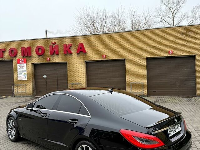 Черный Мерседес ЦЛС-Класс, объемом двигателя 2.1 л и пробегом 183 тыс. км за 22500 $, фото 2 на Automoto.ua
