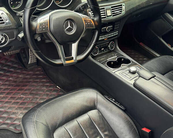 Чорний Мерседес ЦЛС-Клас, об'ємом двигуна 4.66 л та пробігом 201 тис. км за 19300 $, фото 9 на Automoto.ua