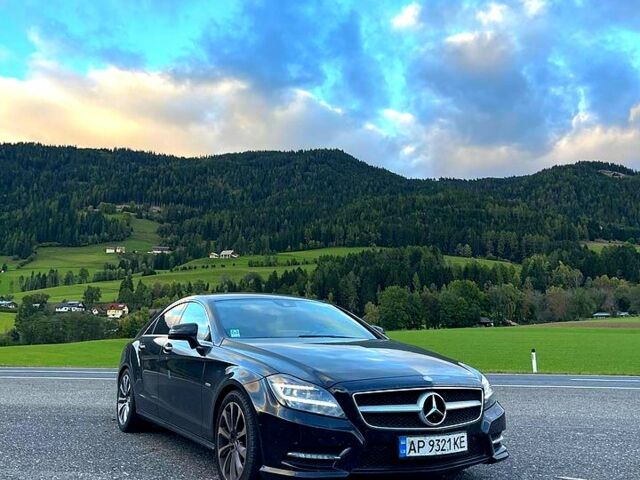 Черный Мерседес ЦЛС-Класс, объемом двигателя 2.1 л и пробегом 183 тыс. км за 22500 $, фото 8 на Automoto.ua