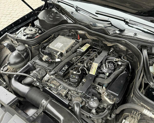 Черный Мерседес ЦЛС-Класс, объемом двигателя 2.1 л и пробегом 185 тыс. км за 22500 $, фото 25 на Automoto.ua