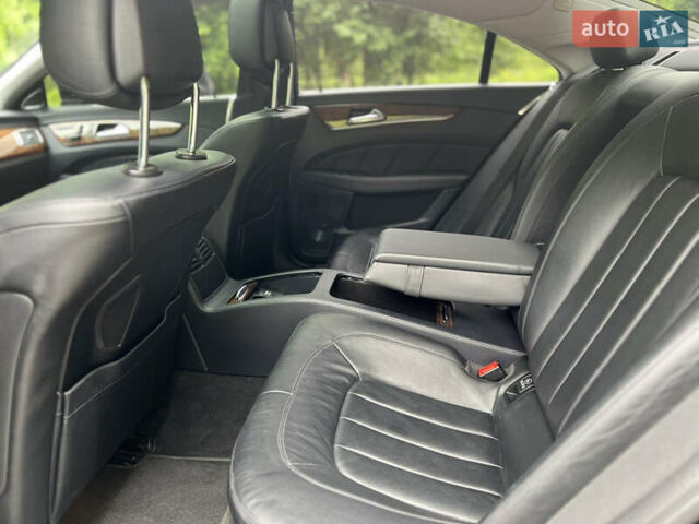 Мерседес ЦЛС-Класс 2012 в Киеве на Automoto.ua Черный Мерседес ЦЛС-Класс, объемом двигателя 4.66 л и пробегом 189 тыс. км за 18999 $, фото 18 на Automoto.ua