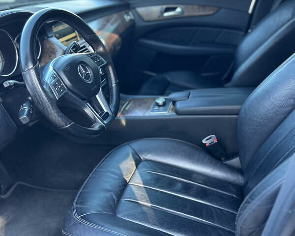 Чорний Мерседес ЦЛС-Клас, об'ємом двигуна 2.2 л та пробігом 280 тис. км за 20800 $, фото 19 на Automoto.ua