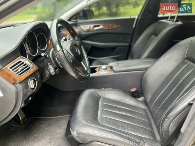 Мерседес ЦЛС-Класс 2012 в Киеве на Automoto.ua Черный Мерседес ЦЛС-Класс, объемом двигателя 4.66 л и пробегом 189 тыс. км за 18999 $, фото 16 на Automoto.ua