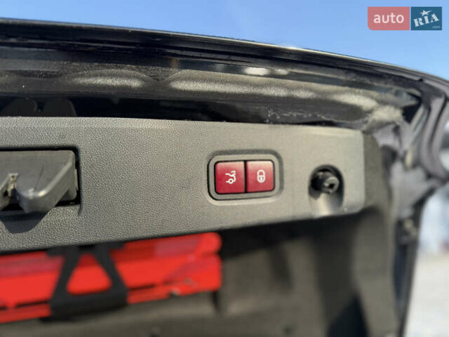 Черный Мерседес ЦЛС-Класс, объемом двигателя 3.5 л и пробегом 221 тыс. км за 17000 $, фото 50 на Automoto.ua