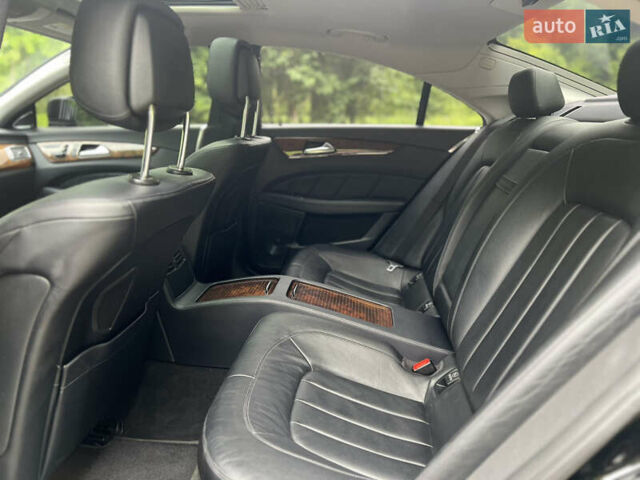 Мерседес ЦЛС-Класс 2012 в Киеве на Automoto.ua Черный Мерседес ЦЛС-Класс, объемом двигателя 4.66 л и пробегом 189 тыс. км за 18999 $, фото 17 на Automoto.ua