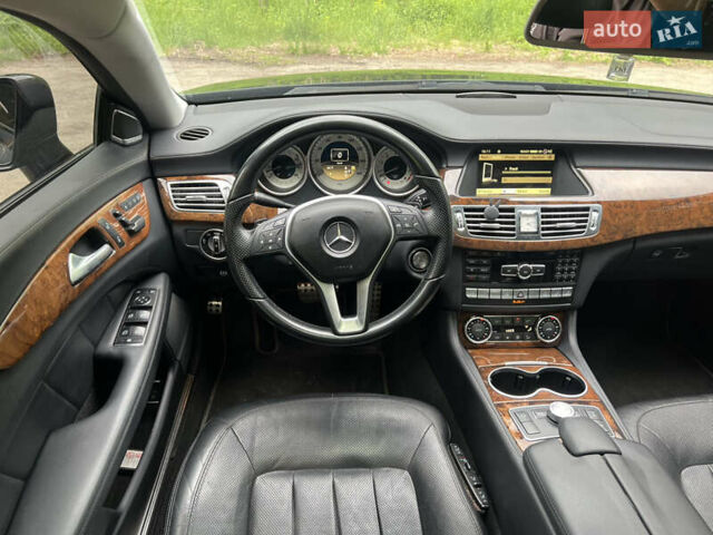 Мерседес ЦЛС-Класс 2012 в Киеве на Automoto.ua Черный Мерседес ЦЛС-Класс, объемом двигателя 4.66 л и пробегом 189 тыс. км за 18999 $, фото 19 на Automoto.ua