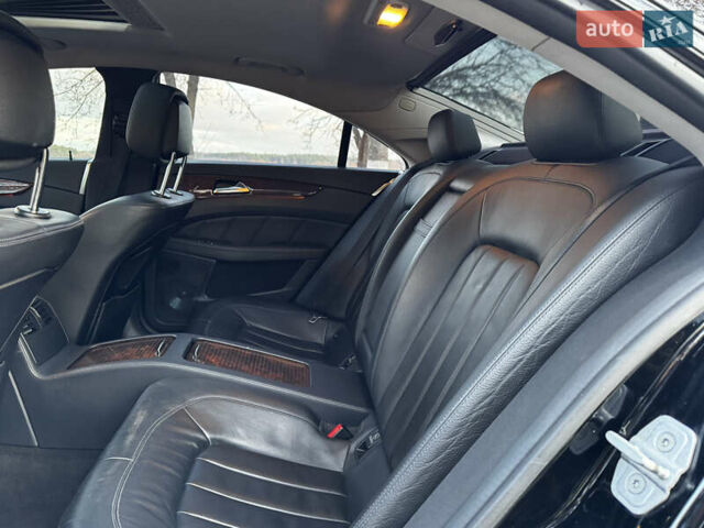 Черный Мерседес ЦЛС-Класс, объемом двигателя 4.66 л и пробегом 195 тыс. км за 17000 $, фото 24 на Automoto.ua