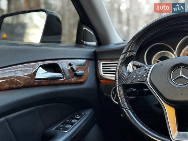 Черный Мерседес ЦЛС-Класс, объемом двигателя 4.66 л и пробегом 195 тыс. км за 17000 $, фото 23 на Automoto.ua