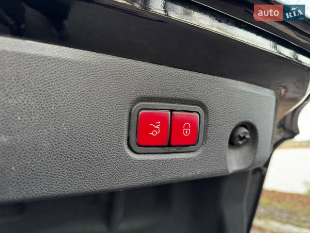 Черный Мерседес ЦЛС-Класс, объемом двигателя 4.66 л и пробегом 195 тыс. км за 17000 $, фото 45 на Automoto.ua