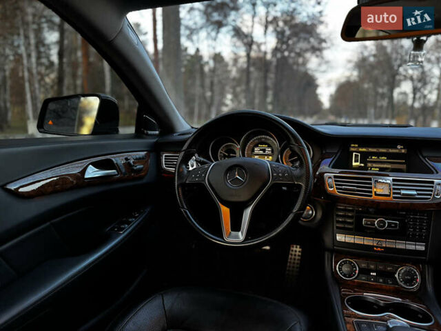Черный Мерседес ЦЛС-Класс, объемом двигателя 4.66 л и пробегом 195 тыс. км за 17000 $, фото 18 на Automoto.ua