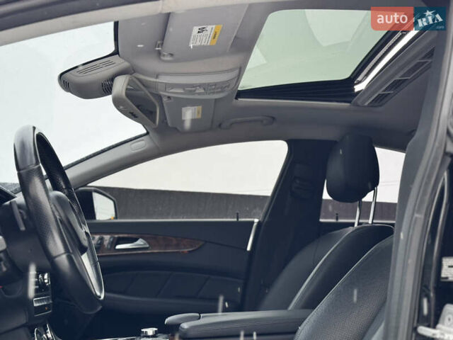 Черный Мерседес ЦЛС-Класс, объемом двигателя 4.67 л и пробегом 198 тыс. км за 17800 $, фото 25 на Automoto.ua