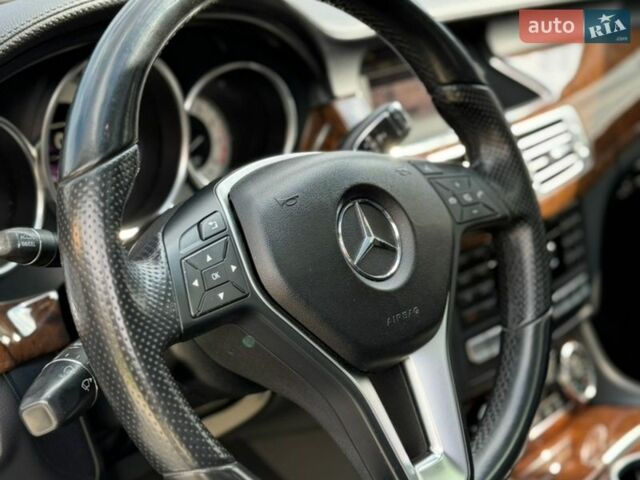 Черный Мерседес ЦЛС-Класс, объемом двигателя 4.66 л и пробегом 198 тыс. км за 16800 $, фото 22 на Automoto.ua