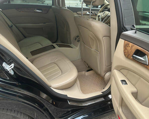 Черный Мерседес ЦЛС-Класс, объемом двигателя 2.99 л и пробегом 160 тыс. км за 23000 $, фото 12 на Automoto.ua