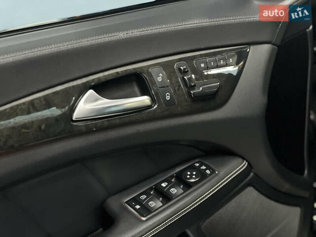 Черный Мерседес ЦЛС-Класс, объемом двигателя 3.5 л и пробегом 213 тыс. км за 21999 $, фото 11 на Automoto.ua