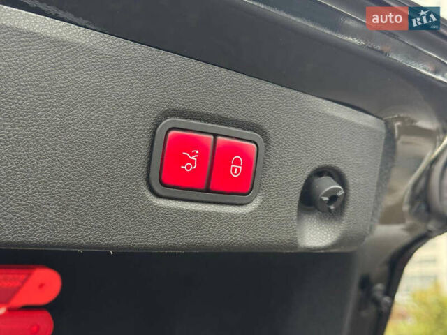 Чорний Мерседес ЦЛС-Клас, об'ємом двигуна 3 л та пробігом 188 тис. км за 21000 $, фото 34 на Automoto.ua