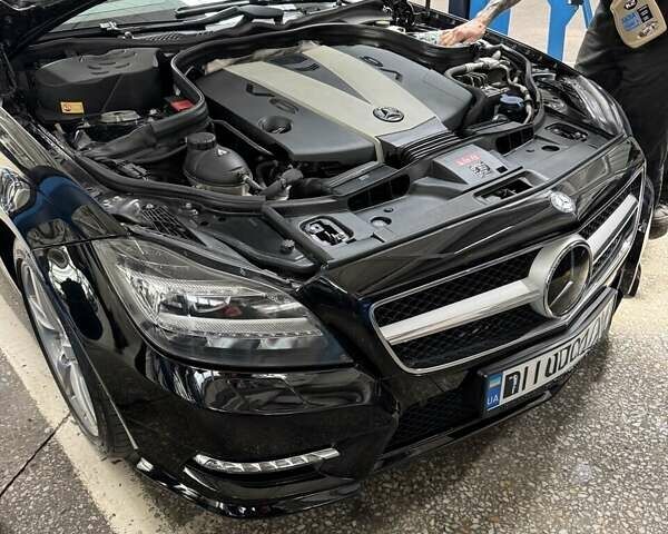 Черный Мерседес ЦЛС-Класс, объемом двигателя 0 л и пробегом 128 тыс. км за 26500 $, фото 12 на Automoto.ua