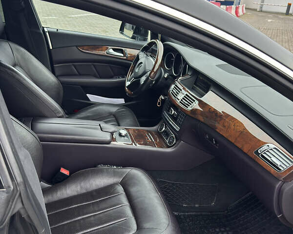 Черный Мерседес ЦЛС-Класс, объемом двигателя 3.5 л и пробегом 193 тыс. км за 21000 $, фото 8 на Automoto.ua