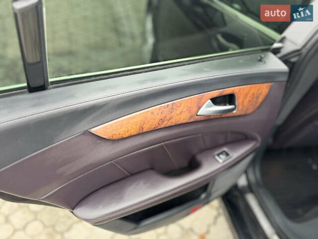 Черный Мерседес ЦЛС-Класс, объемом двигателя 3.5 л и пробегом 193 тыс. км за 21000 $, фото 18 на Automoto.ua