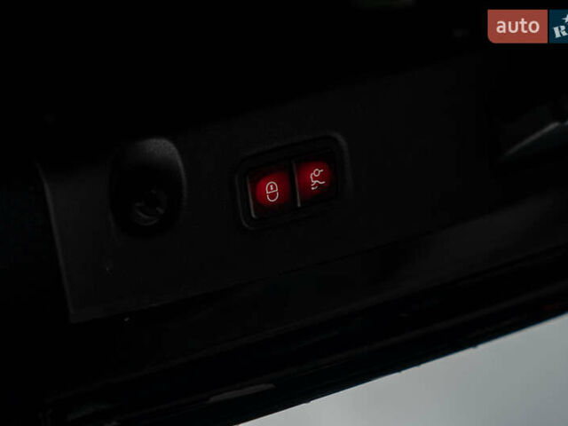 Мерседес ЦЛС-Клас 2015 у Чернівцях на Automoto.ua Чорний Мерседес ЦЛС-Клас, об'ємом двигуна 3 л та пробігом 134 тис. км за 25900 $, фото 42 на Automoto.ua