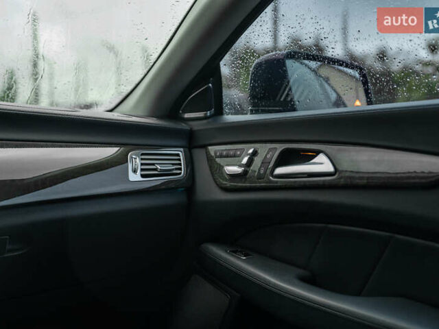 Мерседес ЦЛС-Клас 2015 у Чернівцях на Automoto.ua Чорний Мерседес ЦЛС-Клас, об'ємом двигуна 3 л та пробігом 134 тис. км за 25900 $, фото 38 на Automoto.ua