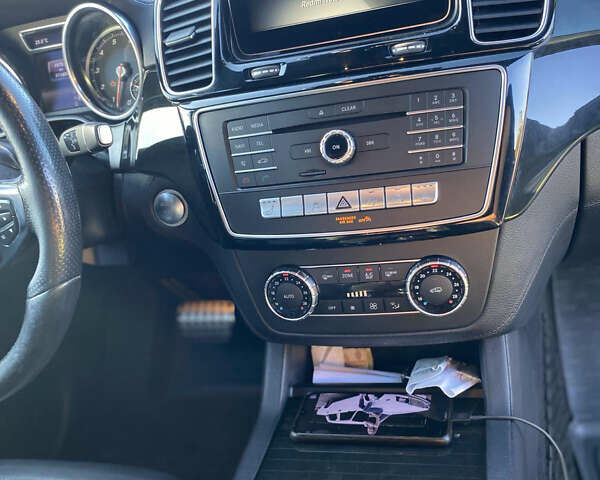 Мерседес ЦЛС-Класс 2016 в Ровно на Automoto.ua Черный Мерседес ЦЛС-Класс, объемом двигателя 3 л и пробегом 130 тыс. км за 37999 $, фото 11 на Automoto.ua