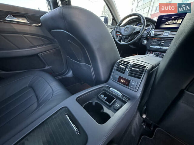 Черный Мерседес ЦЛС-Класс, объемом двигателя 3 л и пробегом 187 тыс. км за 27500 $, фото 41 на Automoto.ua