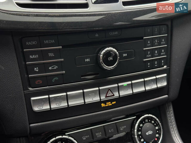 Черный Мерседес ЦЛС-Класс, объемом двигателя 3 л и пробегом 206 тыс. км за 22500 $, фото 32 на Automoto.ua