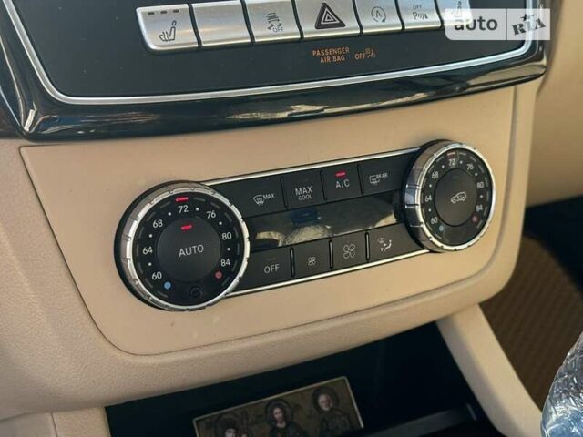 Черный Мерседес ЦЛС-Класс, объемом двигателя 3 л и пробегом 135 тыс. км за 28500 $, фото 12 на Automoto.ua