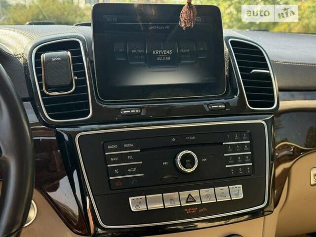 Черный Мерседес ЦЛС-Класс, объемом двигателя 3 л и пробегом 135 тыс. км за 28500 $, фото 13 на Automoto.ua