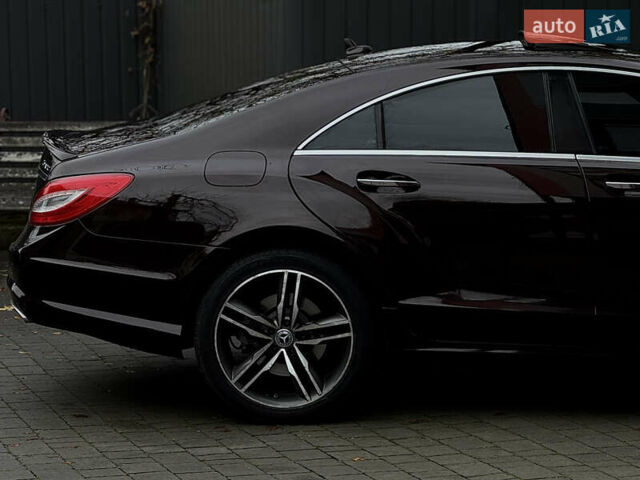 Коричневый Мерседес ЦЛС-Класс, объемом двигателя 4.7 л и пробегом 149 тыс. км за 21500 $, фото 9 на Automoto.ua