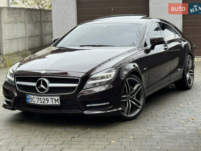 Коричневый Мерседес ЦЛС-Класс, объемом двигателя 4.7 л и пробегом 149 тыс. км за 21500 $, фото 2 на Automoto.ua