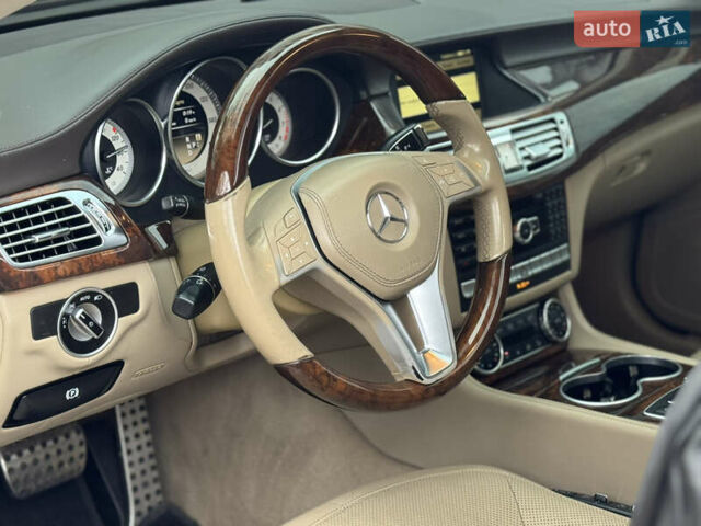 Коричневый Мерседес ЦЛС-Класс, объемом двигателя 4.7 л и пробегом 149 тыс. км за 21500 $, фото 18 на Automoto.ua