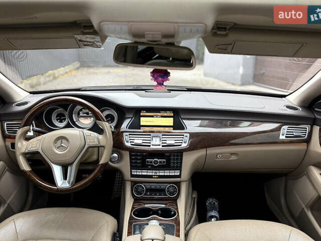 Коричневый Мерседес ЦЛС-Класс, объемом двигателя 4.7 л и пробегом 149 тыс. км за 21500 $, фото 20 на Automoto.ua