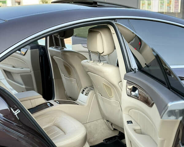 Коричневый Мерседес ЦЛС-Класс, объемом двигателя 4.7 л и пробегом 148 тыс. км за 21999 $, фото 24 на Automoto.ua