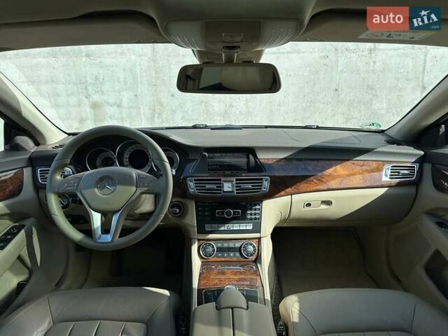 Мерседес ЦЛС-Клас 2014 у Києві на Automoto.ua Коричневий Мерседес ЦЛС-Клас, об'ємом двигуна 2.14 л та пробігом 250 тис. км за 17900 $, фото 18 на Automoto.ua