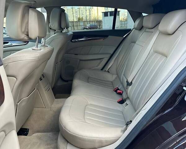 Коричневый Мерседес ЦЛС-Класс, объемом двигателя 2.14 л и пробегом 250 тыс. км за 17900 $, фото 29 на Automoto.ua