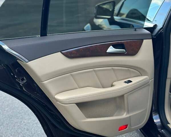 Коричневый Мерседес ЦЛС-Класс, объемом двигателя 2.14 л и пробегом 250 тыс. км за 17900 $, фото 33 на Automoto.ua