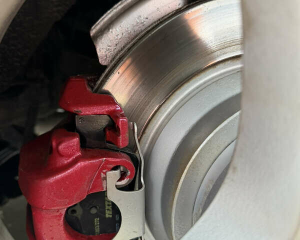 Червоний Мерседес ЦЛС-Клас, об'ємом двигуна 3.5 л та пробігом 292 тис. км за 7600 $, фото 13 на Automoto.ua