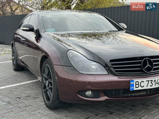 Красный Мерседес ЦЛС-Класс, объемом двигателя 5 л и пробегом 152 тыс. км за 8999 $, фото 26 на Automoto.ua