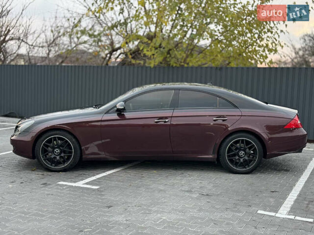 Красный Мерседес ЦЛС-Класс, объемом двигателя 5 л и пробегом 152 тыс. км за 8999 $, фото 4 на Automoto.ua